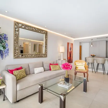 Elegant Beachside * ماربيا